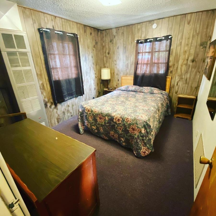 Rainbow Motel 瑟莫波利斯 外观 照片