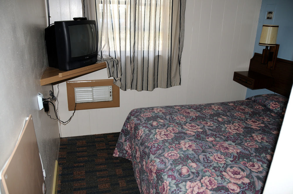Rainbow Motel 瑟莫波利斯 外观 照片