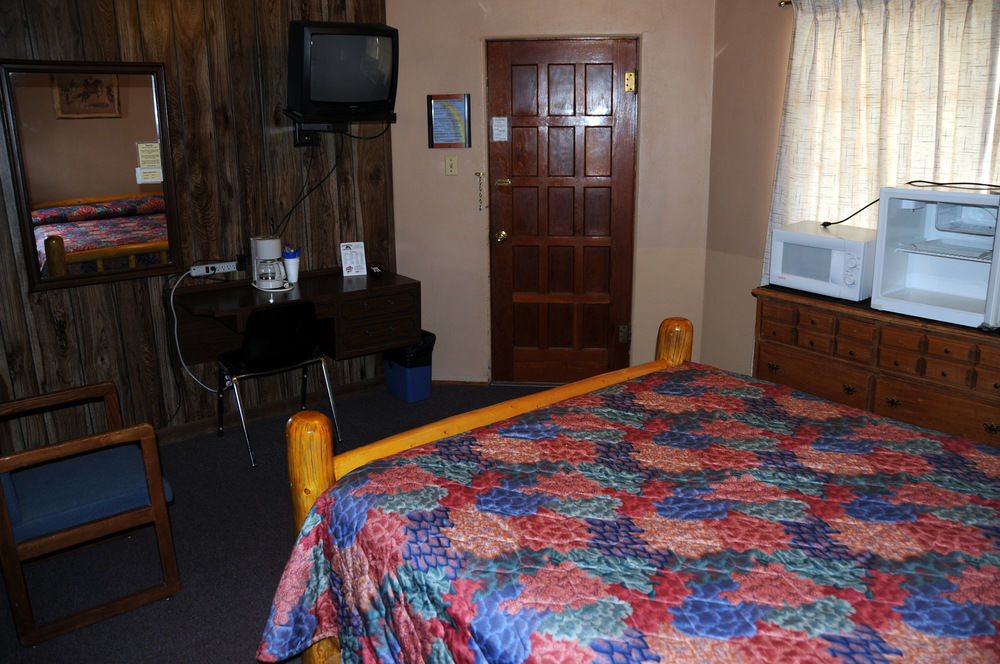Rainbow Motel 瑟莫波利斯 外观 照片