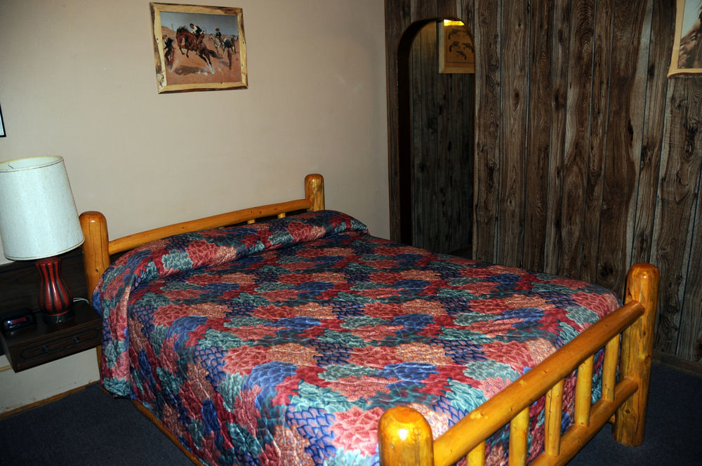 Rainbow Motel 瑟莫波利斯 外观 照片